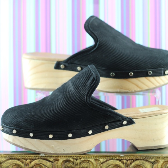 Dolce Vita Wood Clogs - Picture 8 of 14